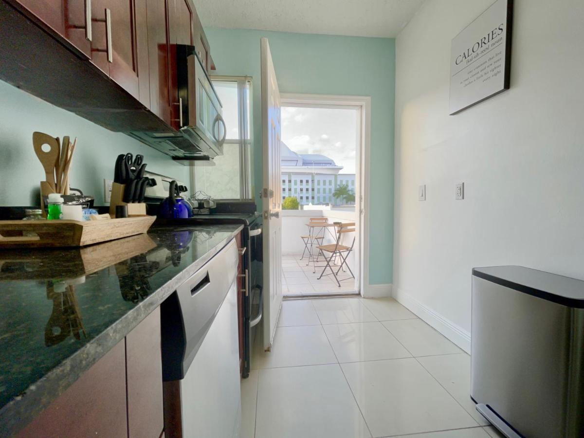 מיאמי Marlins Park Suites - Apartment 4 - Cafe Colada Suite מראה חיצוני תמונה
